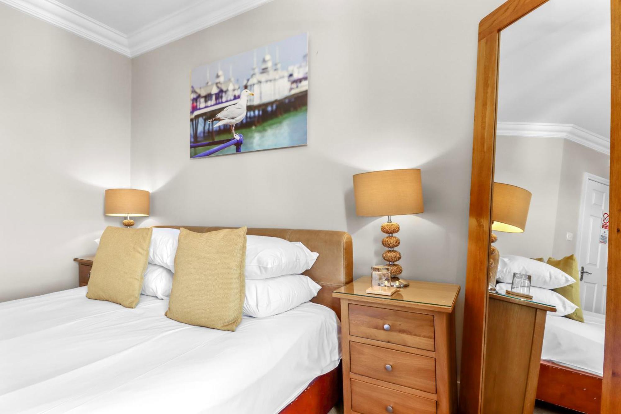 Beach Front Guest House Eastbourne Room photo